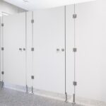 Compact sanitane kabine